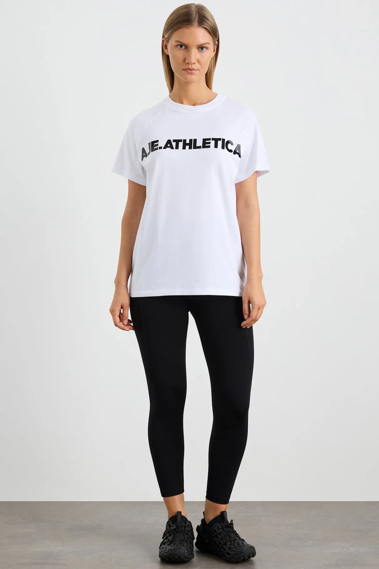 logo_raglan_tshirt__2.webp Cheap Aje ATHLETICA Logo Raglan T-Shirt 110 White/Black