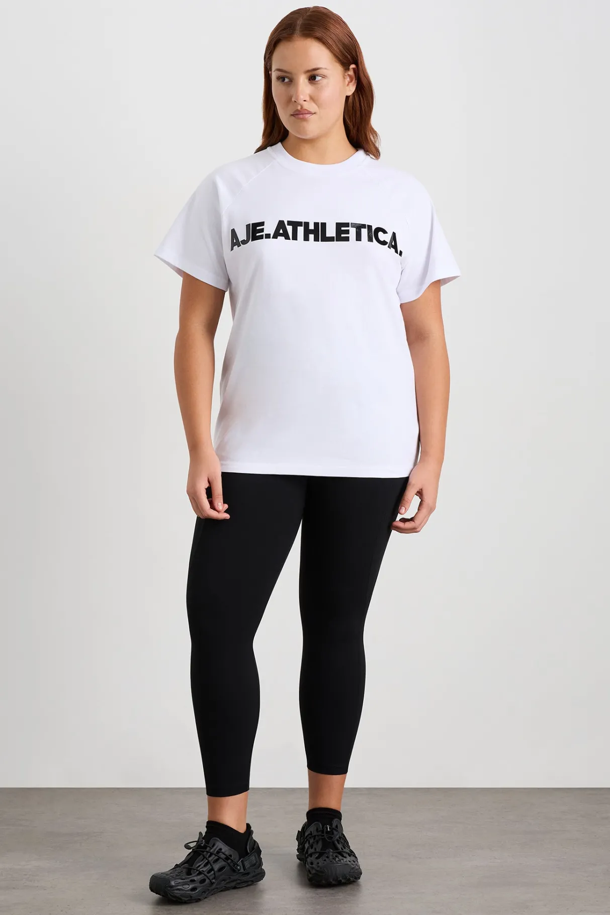 logo_raglan_tshirt__6.webp Cheap Aje ATHLETICA Logo Raglan T-Shirt 110 White/Black