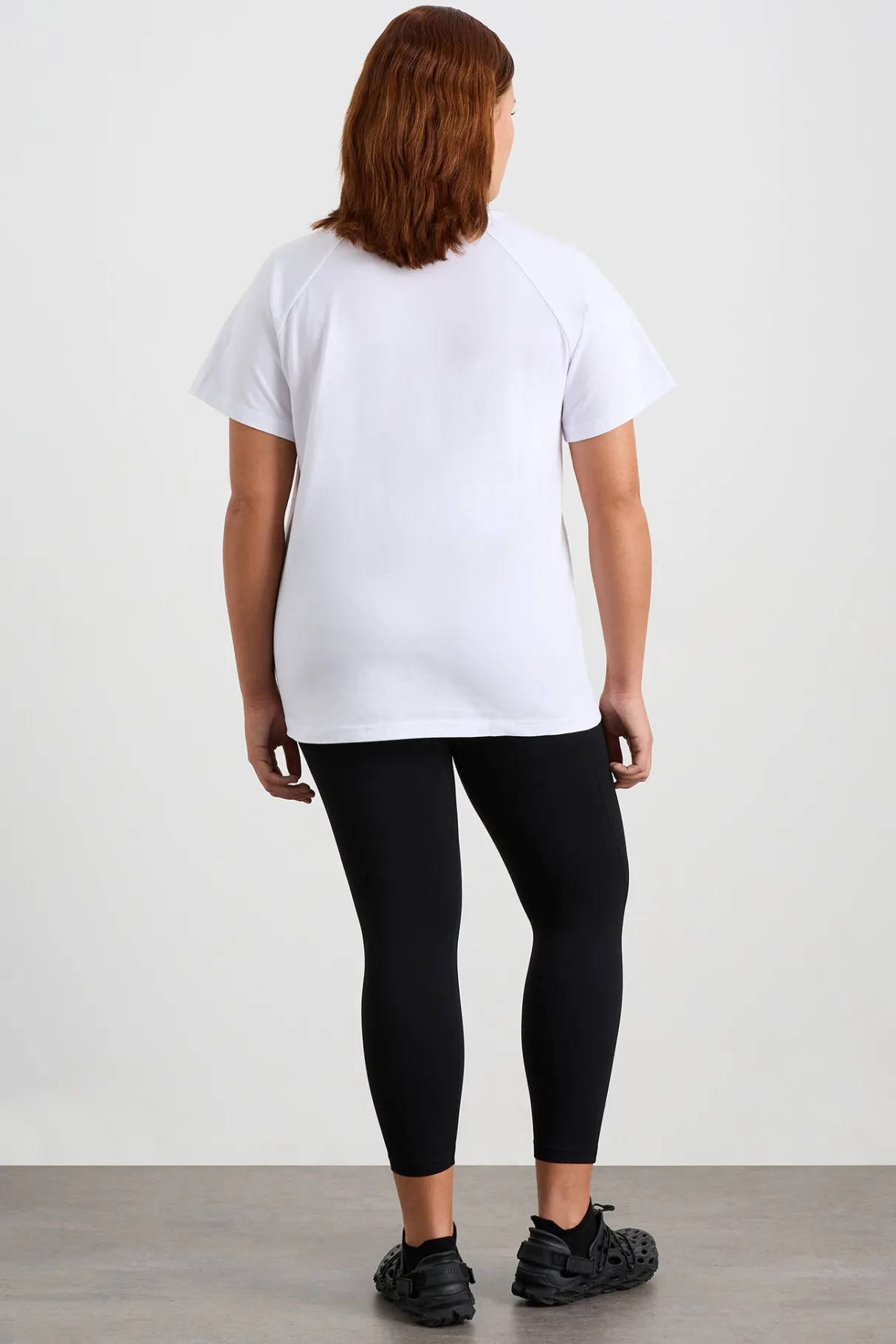 logo_raglan_tshirt__8.webp Cheap Aje ATHLETICA Logo Raglan T-Shirt 110 White/Black