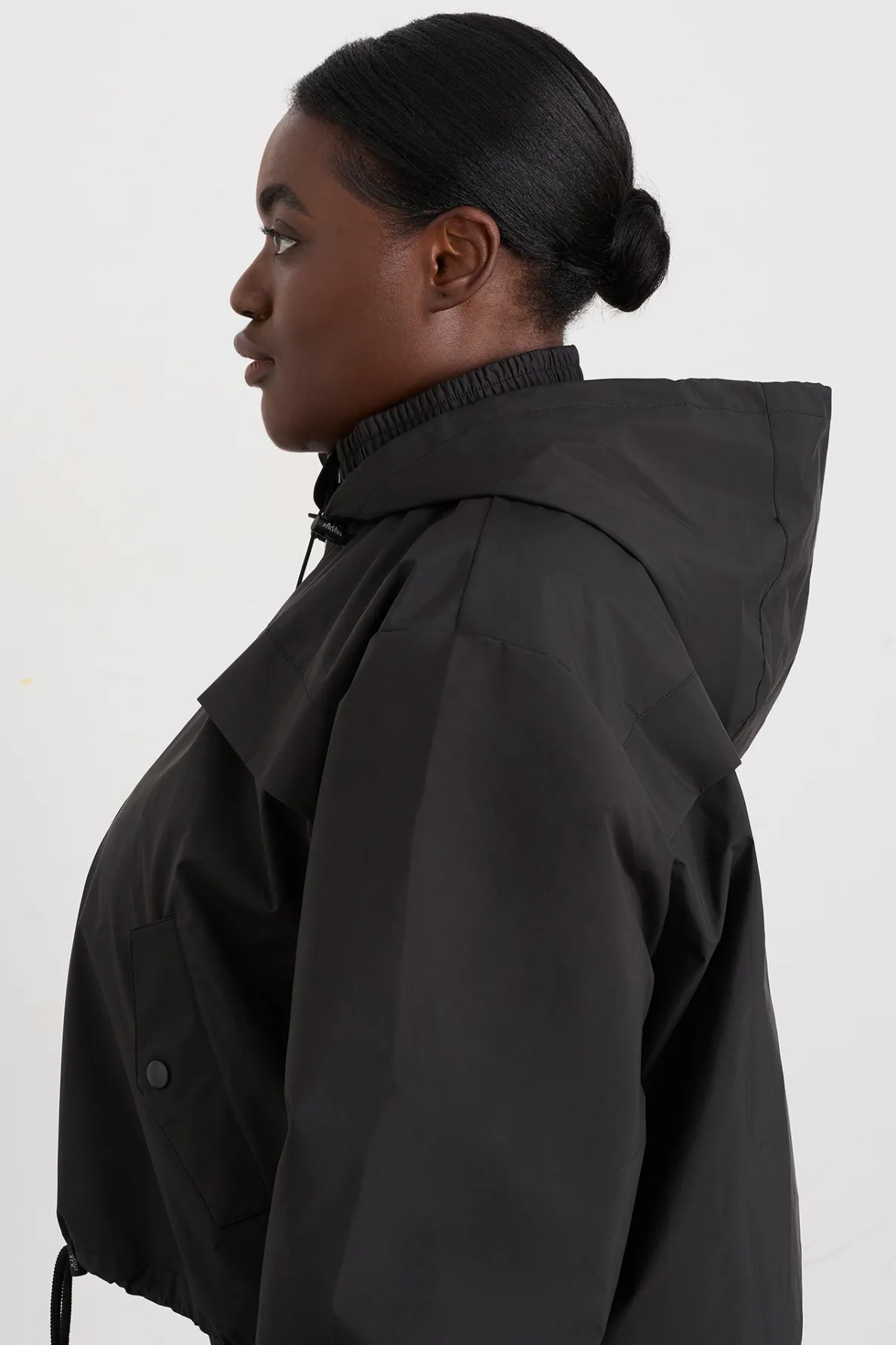 logo_spray_jacket__14.webp Fashion Aje ATHLETICA Logo Spray Jacket 725 Black