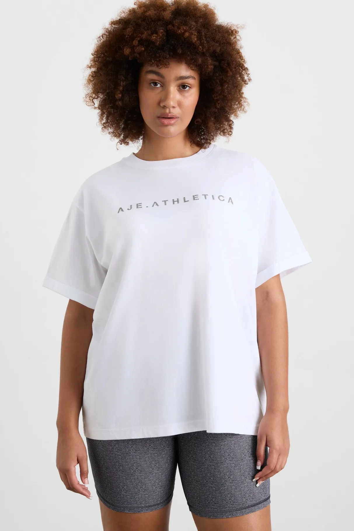 logo_tshirt__9-1.webp Shop Aje ATHLETICA Logo T-Shirt 102 White/Herringbone