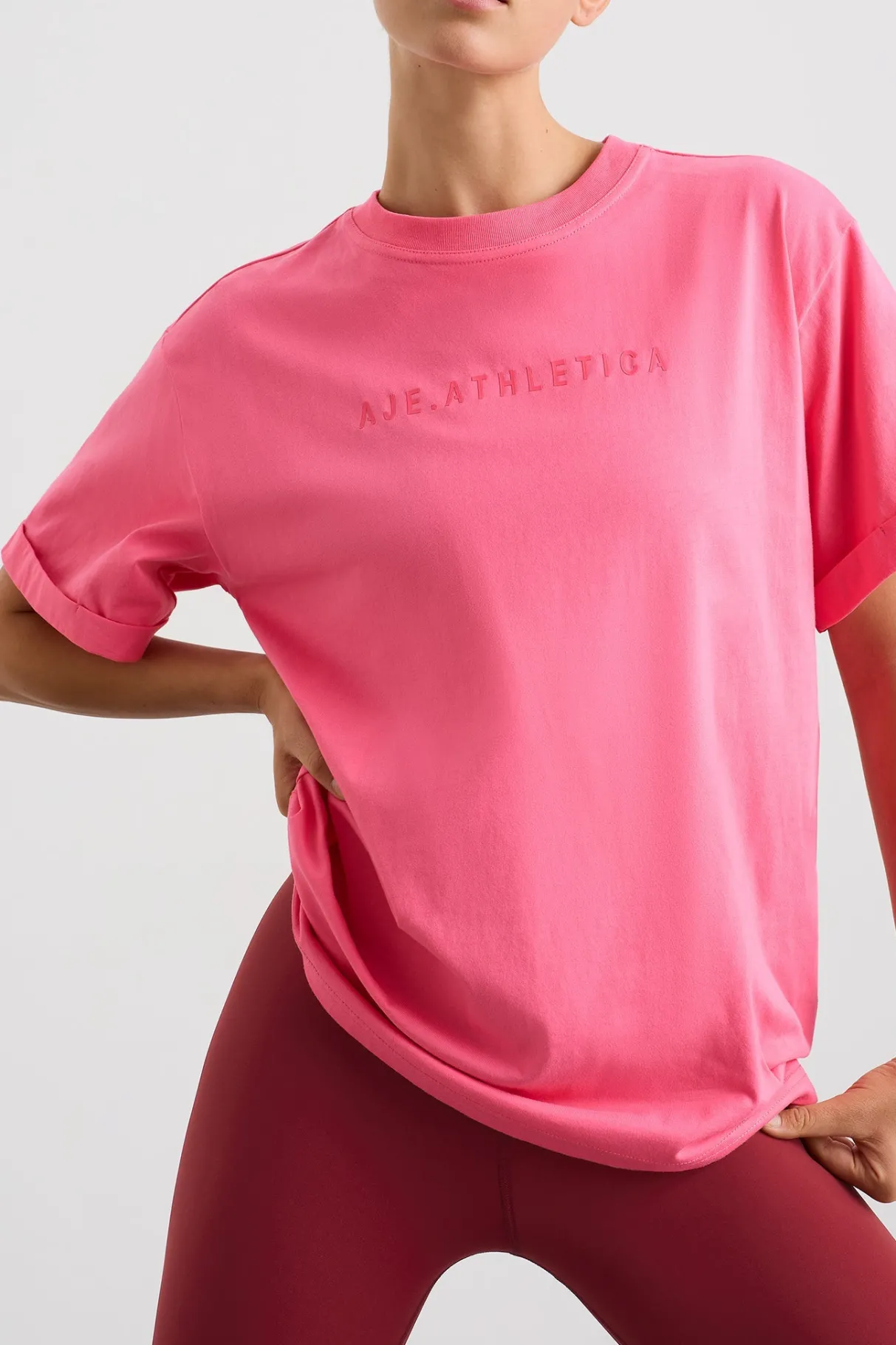 long_classic_tee__4.webp Outlet Aje ATHLETICA Long Classic Tee 102 Rouge Pink