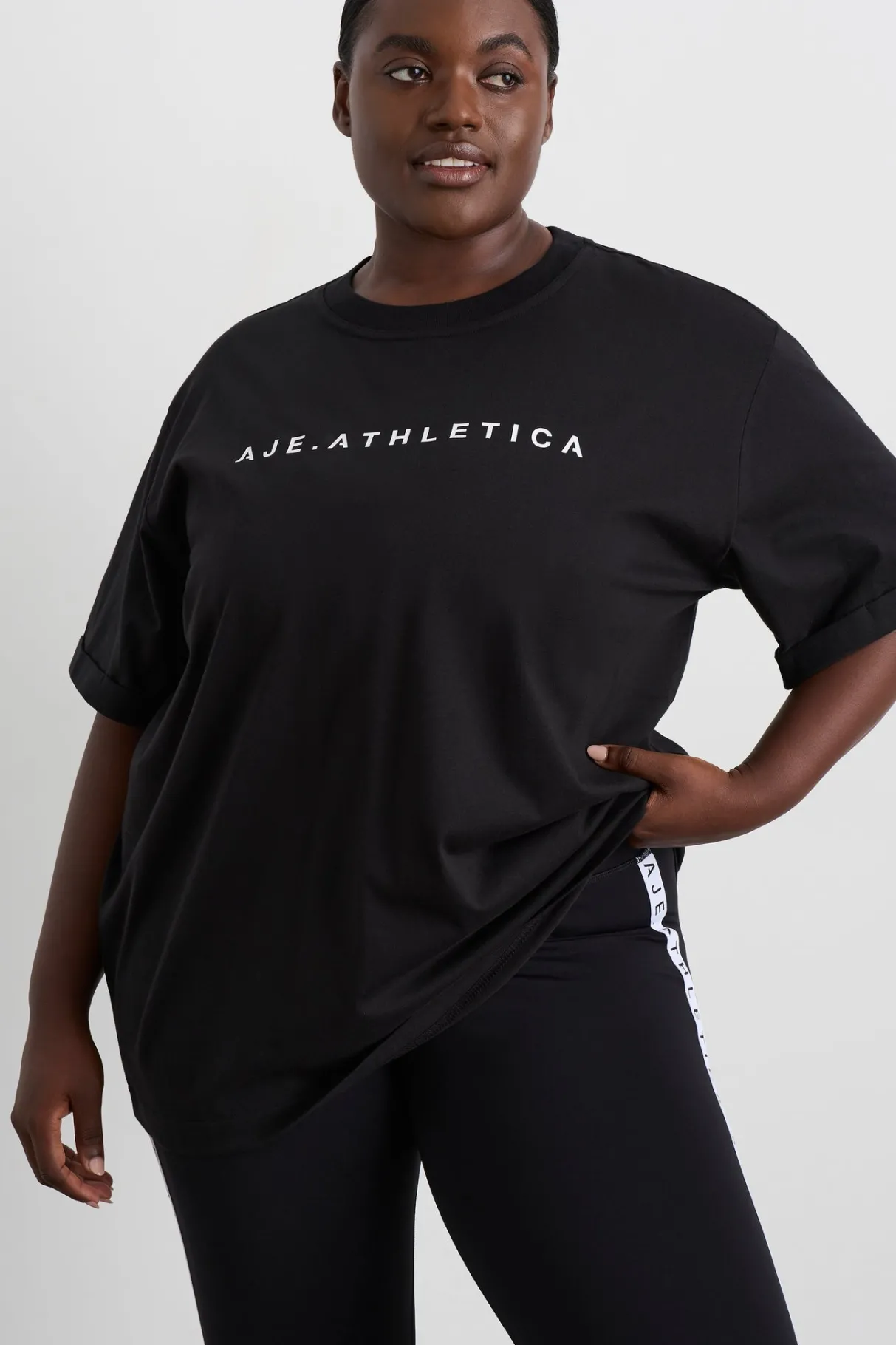 long_jersey_logo_tee__10.webp Discount Aje ATHLETICA Long Jersey Logo Tee 102 Black/White Logo