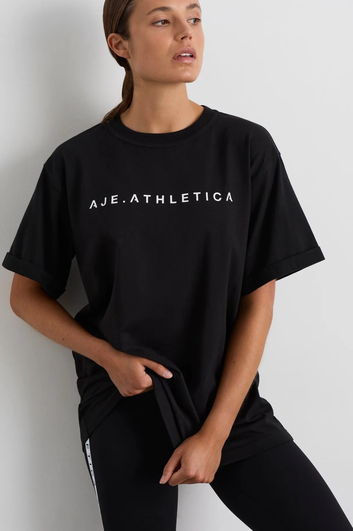 long_jersey_logo_tee__3.webp Discount Aje ATHLETICA Long Jersey Logo Tee 102 Black/White Logo