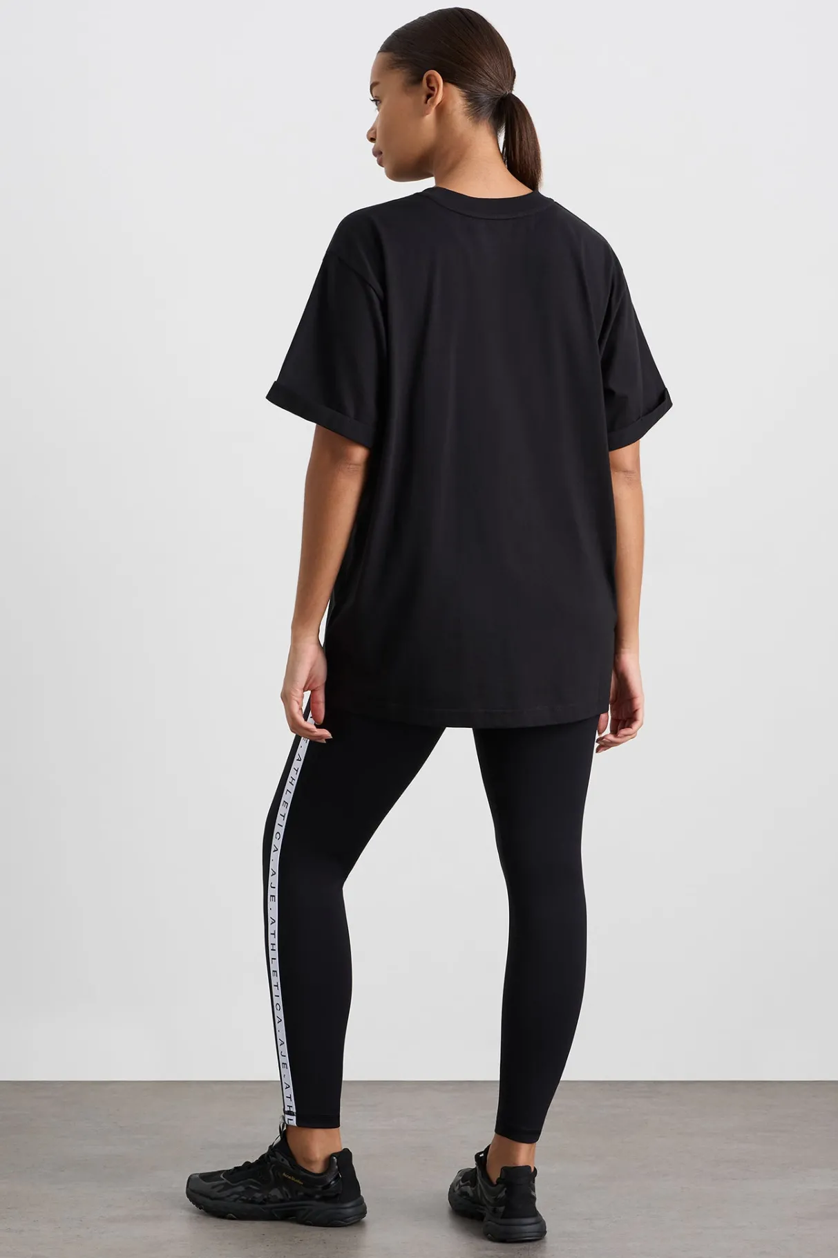 long_jersey_logo_tee__9.webp Discount Aje ATHLETICA Long Jersey Logo Tee 102 Black/White Logo