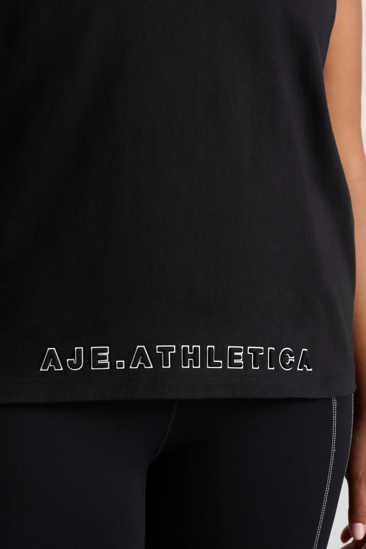 long_line_tank__11-1.webp Store Aje ATHLETICA Long Line Tank 155 Black
