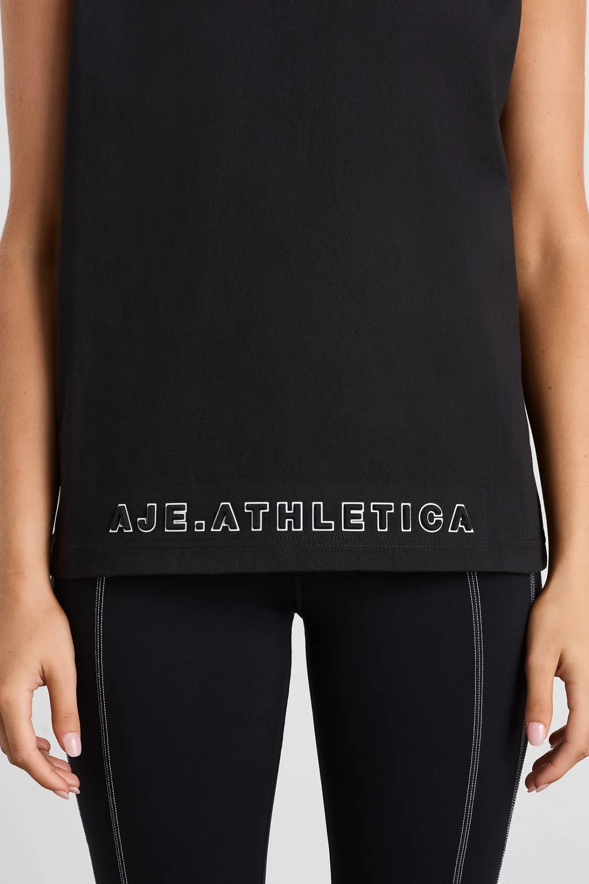 long_line_tank__3-1.webp Store Aje ATHLETICA Long Line Tank 155 Black