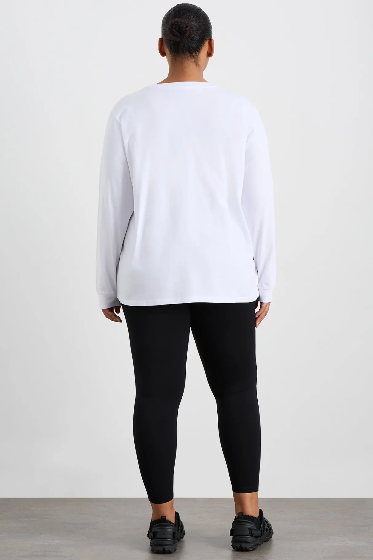 long_sleeve_logo_tee__13.webp Cheap Aje ATHLETICA Long Sleeve Logo Tee 127 White