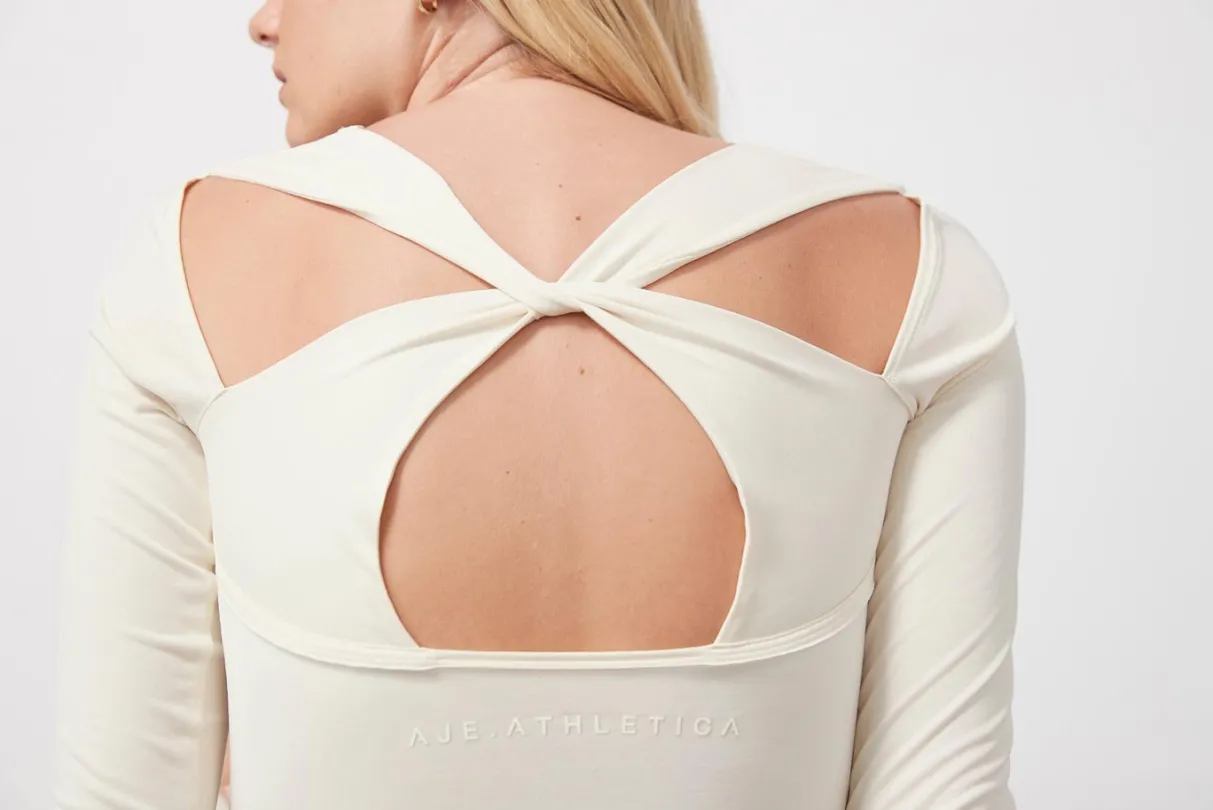 long_sleeve_yoga_top__14.webp Flash Sale Aje ATHLETICA Long Sleeve Yoga Top 121 Light Ivory