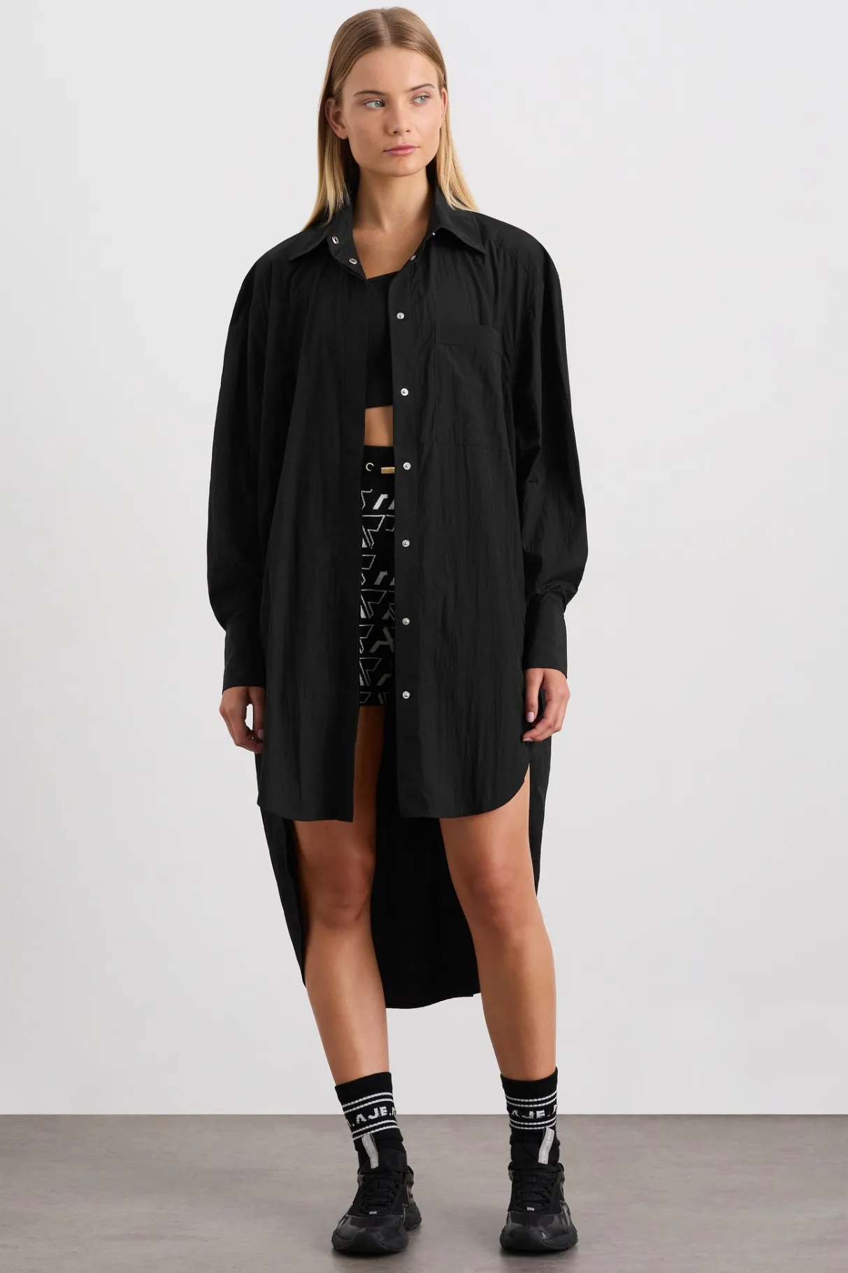 longline_windbreaker_shirt__2-1.webp Outlet Aje ATHLETICA Longline Windbreaker Shirt 438 Black