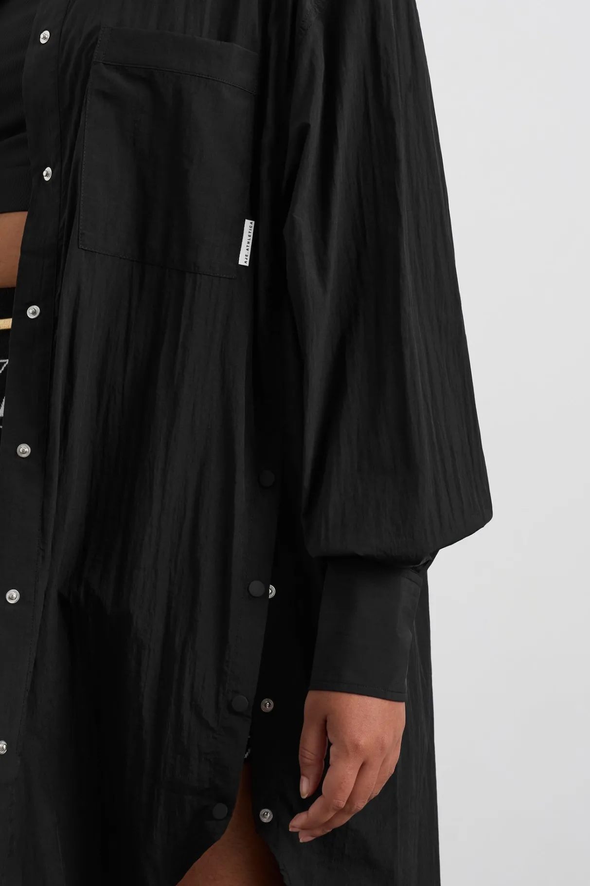 longline_windbreaker_shirt__8-1.webp Outlet Aje ATHLETICA Longline Windbreaker Shirt 438 Black