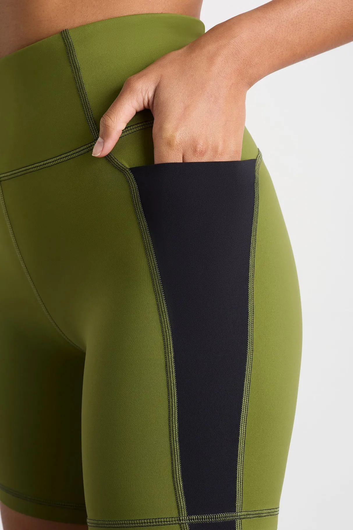 mid_length_bike_short__2.webp Sale Aje ATHLETICA Mid Length Bike Short 606 Evergreen Black