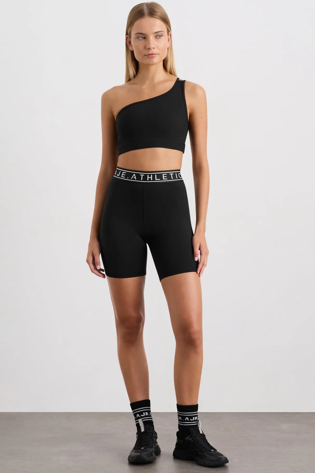 mid_logo_elastic_shorts__0.webp Flash Sale Aje ATHLETICA Mid Logo Elastic Shorts 607 Black
