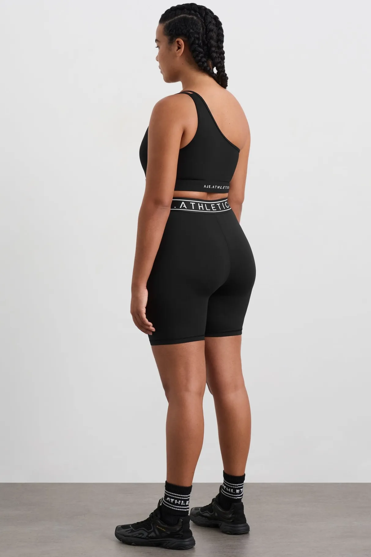 mid_logo_elastic_shorts__8.webp Flash Sale Aje ATHLETICA Mid Logo Elastic Shorts 607 Black