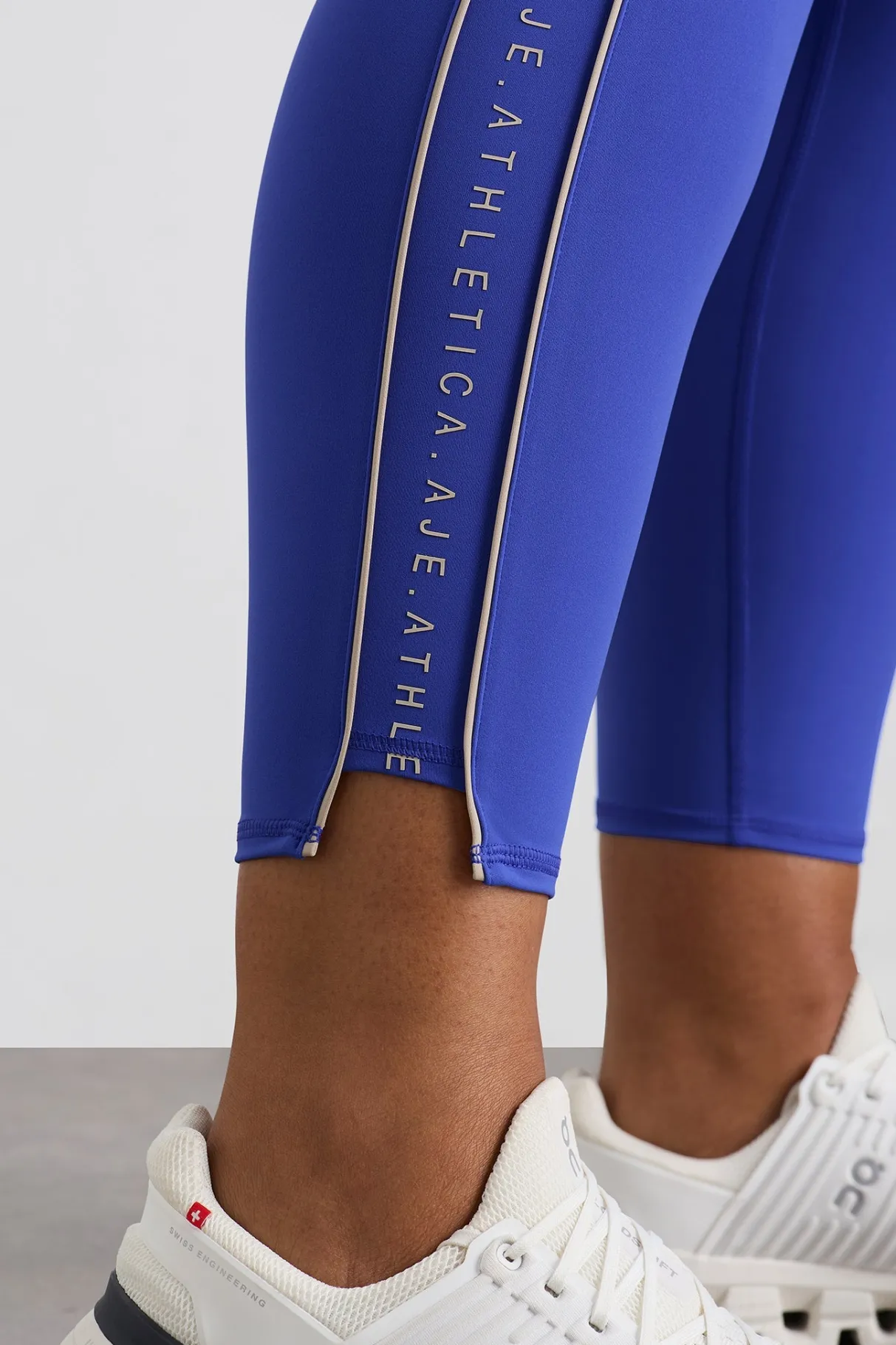 notch_logo__legging__13.webp Cheap Aje ATHLETICA Notch Logo 7/8 Legging 240 Marine Blue Latte Beige