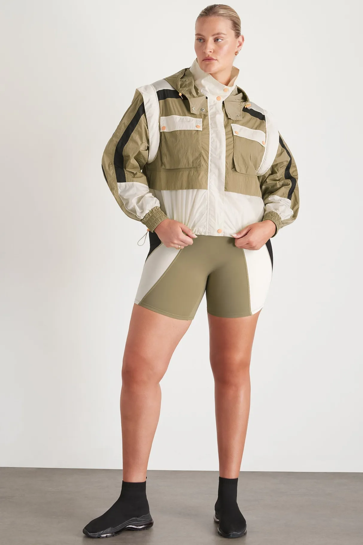 panelled_hybrid_jacket__14.webp Best Sale Aje ATHLETICA Panelled Hybrid Jacket 748 Soft Khaki-Multi