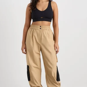 Cheap Aje ATHLETICA Parachute Pants 511 Natural Tan / Black