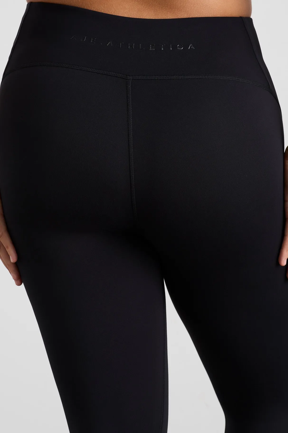 peached__legging__7.webp Fashion Aje ATHLETICA Peached 7/8 Legging 232 Black