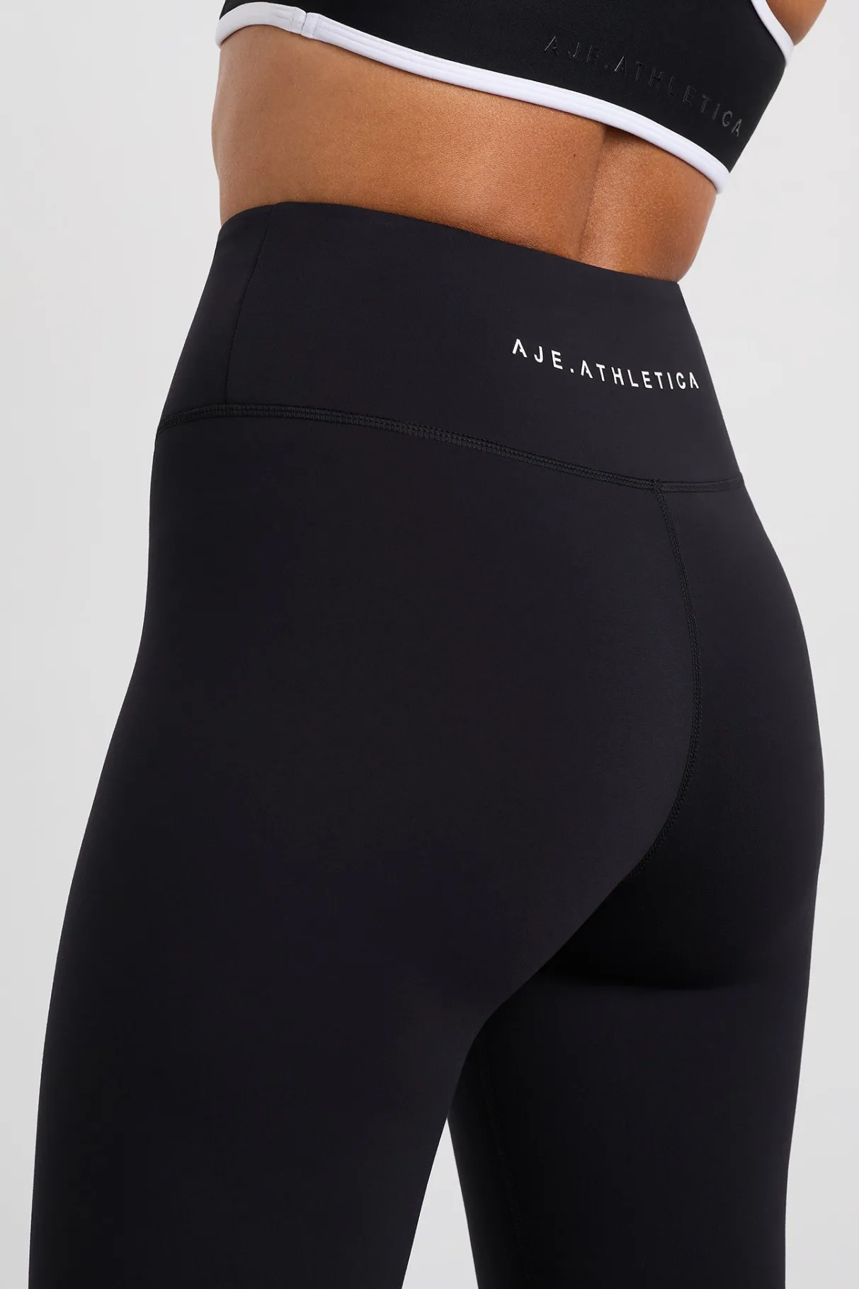 perforated__legging__3.webp Outlet Aje ATHLETICA Perforated 7/8 Legging 227 Black