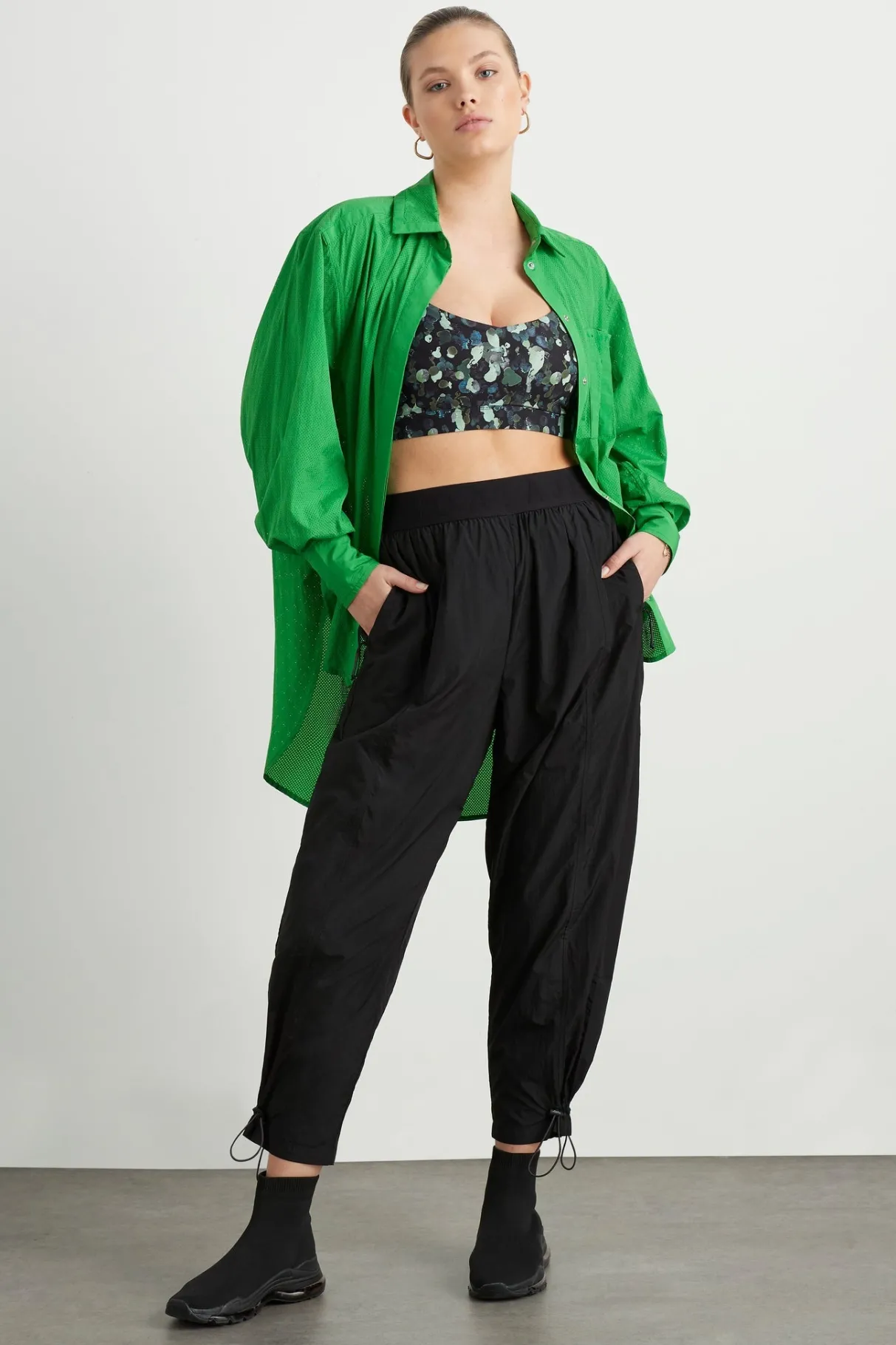 perforated_long_shirt__7.webp Sale Aje ATHLETICA Perforated Long Shirt 406 Vivid Green/Gold