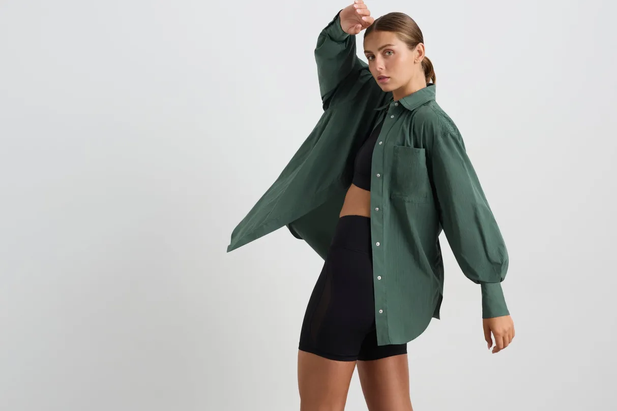 perforated_spray_shirt__16.webp Store Aje ATHLETICA Perforated Spray Shirt 406 Moss Green