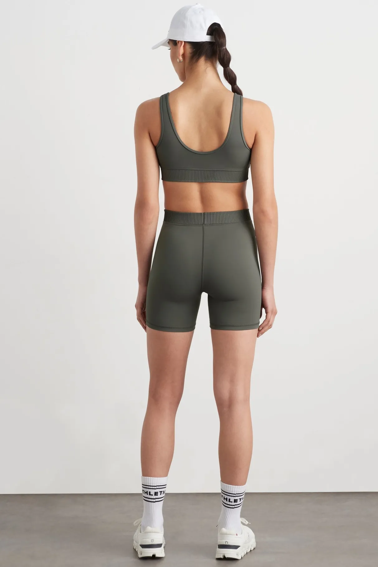 pintuck_effect_sports_bra__4.webp Clearance Aje ATHLETICA Pintuck Effect Sports Bra 327 Midnight Grey/Citrus Yellow