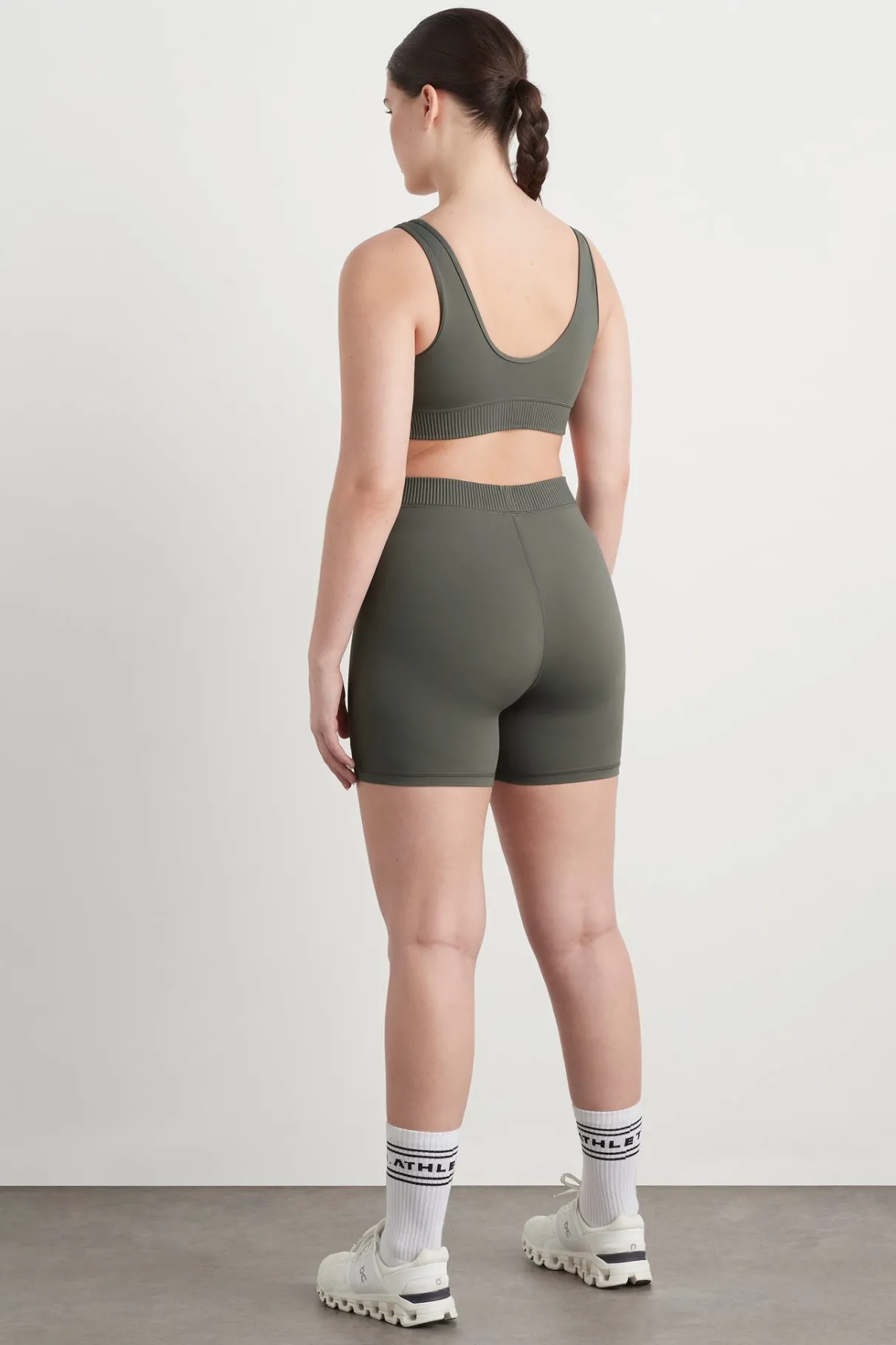 pintuck_effect_sports_bra__9.webp Clearance Aje ATHLETICA Pintuck Effect Sports Bra 327 Midnight Grey/Citrus Yellow