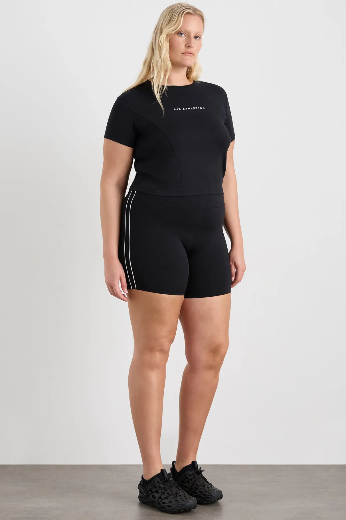 piped_side_bike_short__10.webp Outlet Aje ATHLETICA Piped Side Bike Short 629 Black