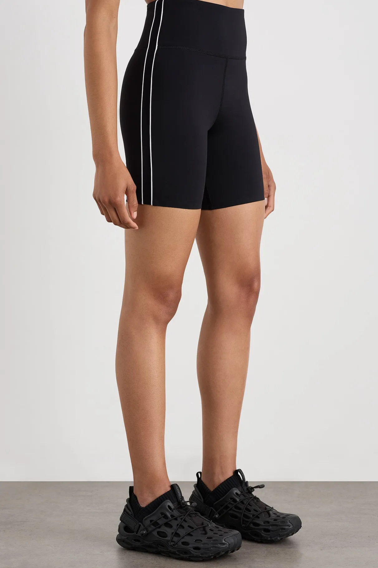piped_side_bike_short__2.webp Outlet Aje ATHLETICA Piped Side Bike Short 629 Black