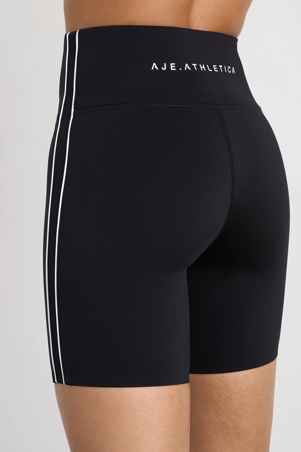piped_side_bike_short__3.webp Outlet Aje ATHLETICA Piped Side Bike Short 629 Black