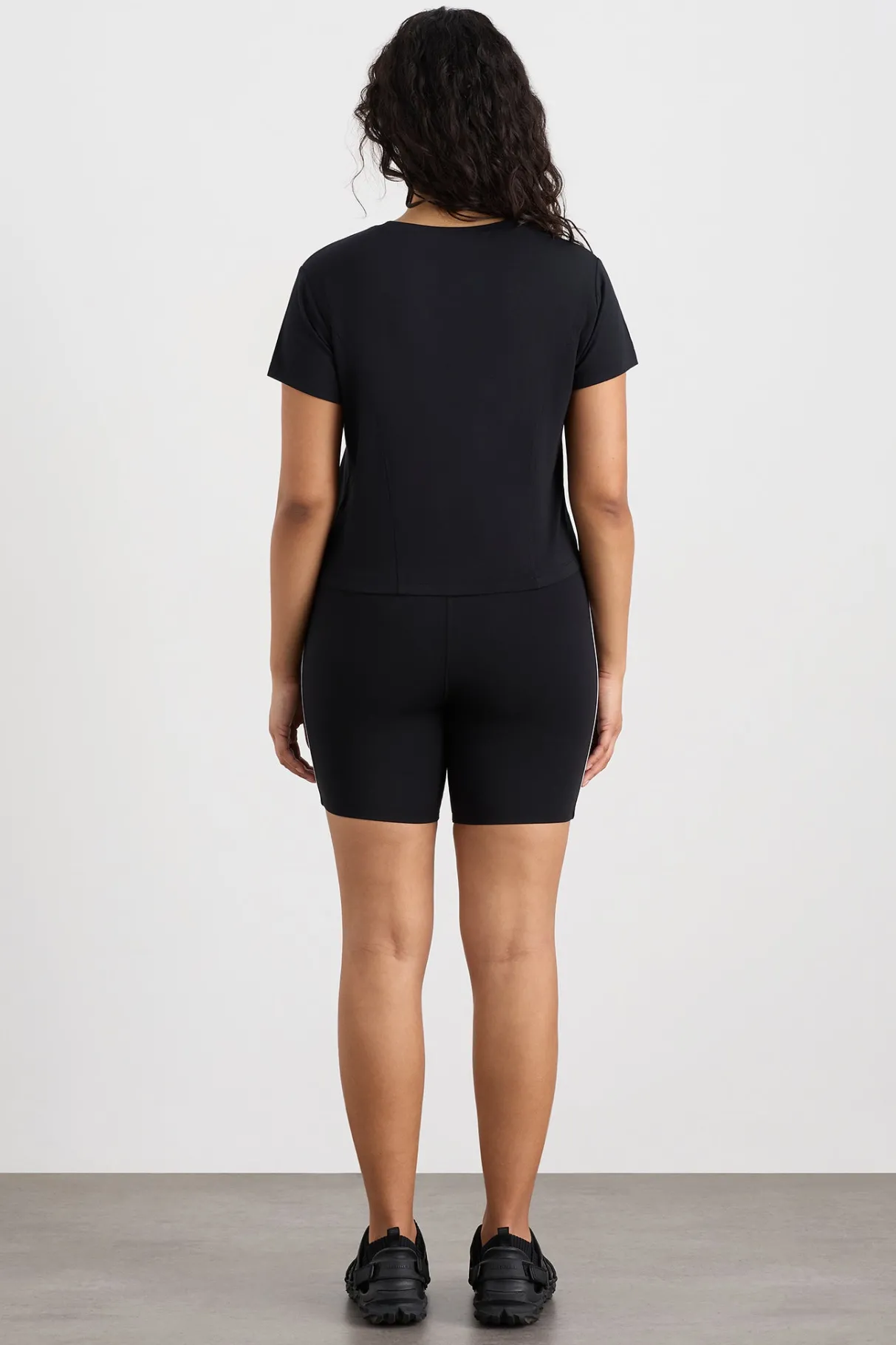 piped_side_bike_short__9.webp Outlet Aje ATHLETICA Piped Side Bike Short 629 Black