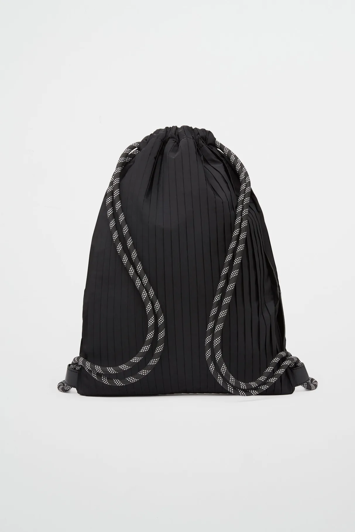 pleated_drawstring_bag__4.webp Outlet Aje ATHLETICA Pleated Drawstring Bag 913 Black