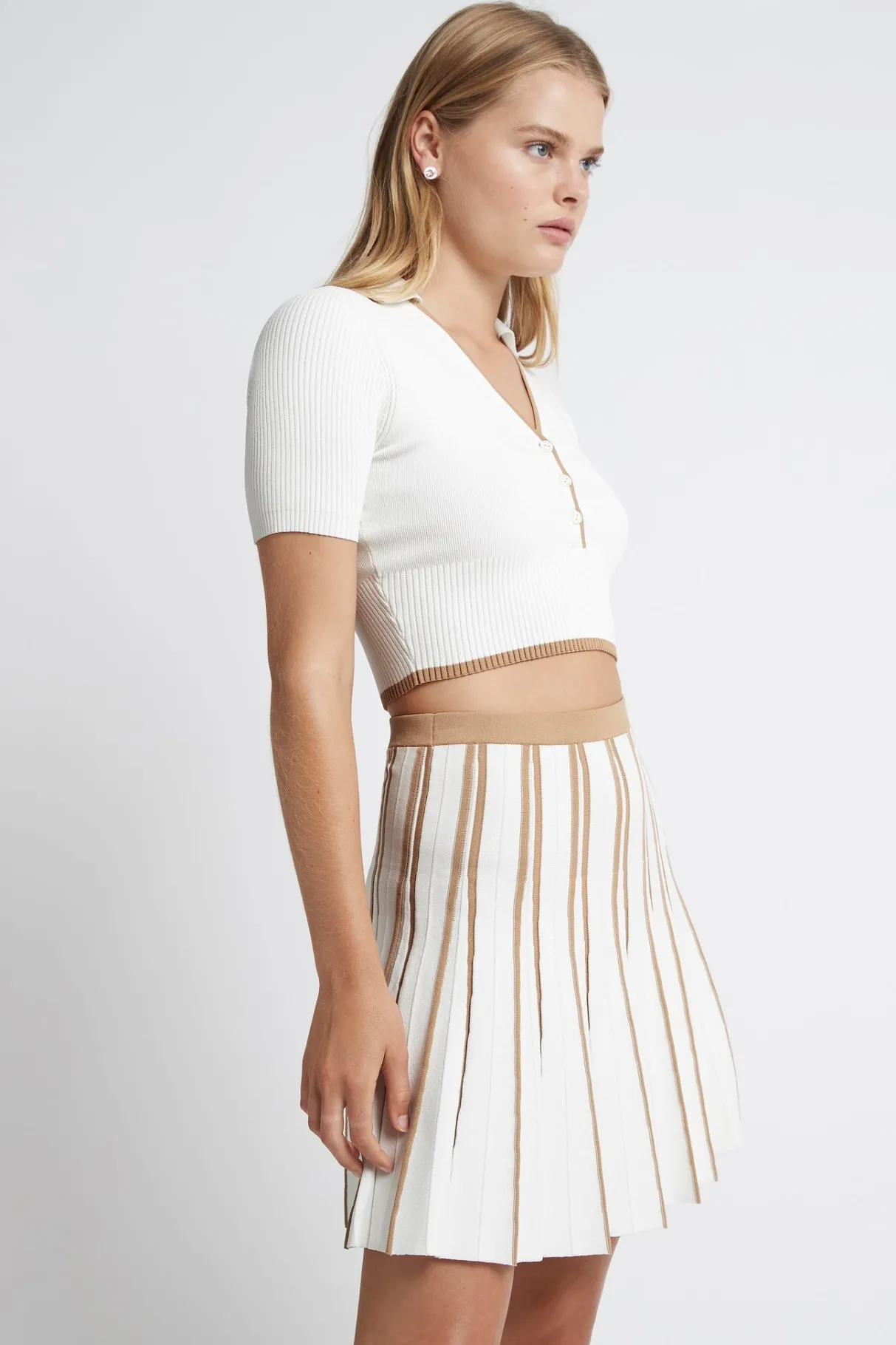 pleated_knit_mini_skirt__2-1.webp Outlet Aje ATHLETICA Pleated Knit Mini Skirt 611 White/Beige