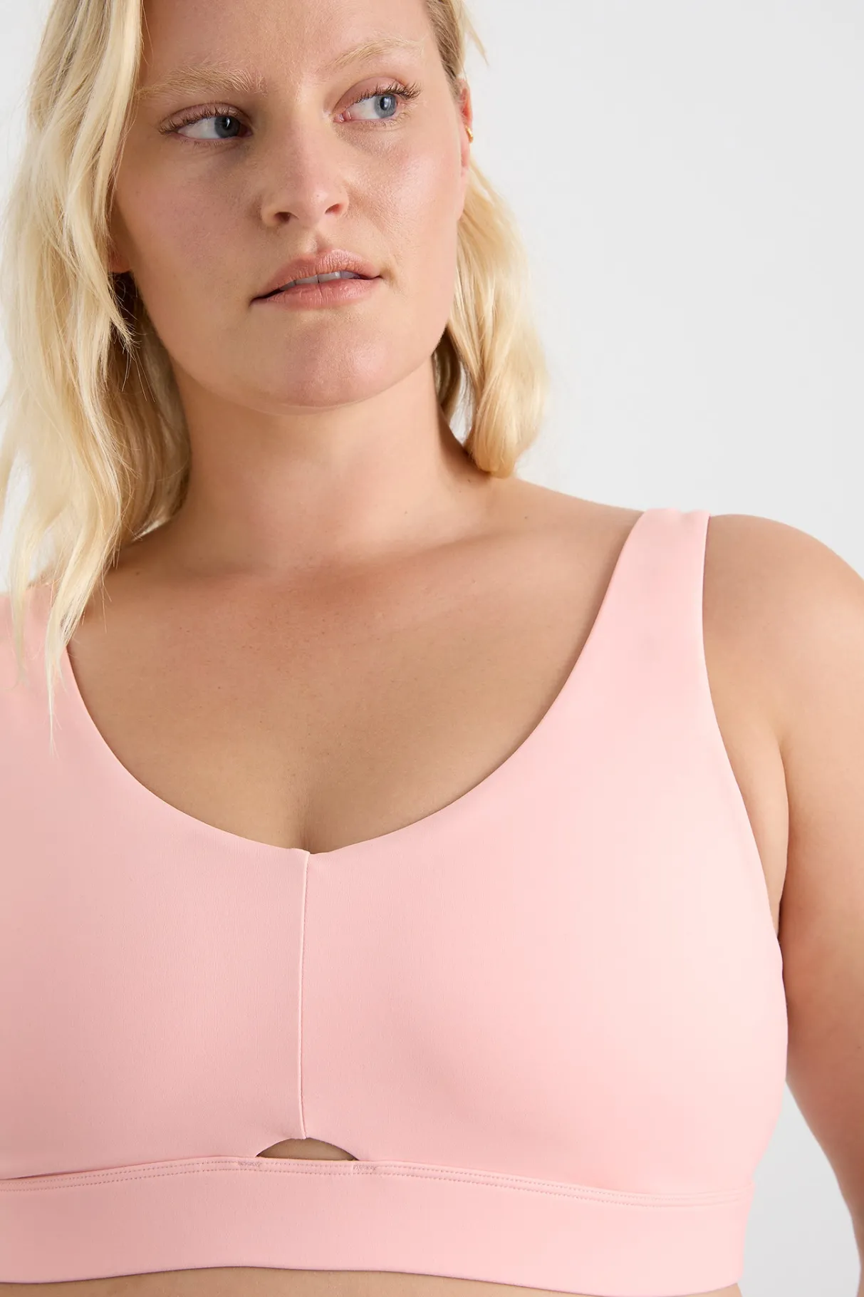 plunge_sports_bra__11-2.webp Shop Aje ATHLETICA Plunge Sports Bra 337 Millenial Pink