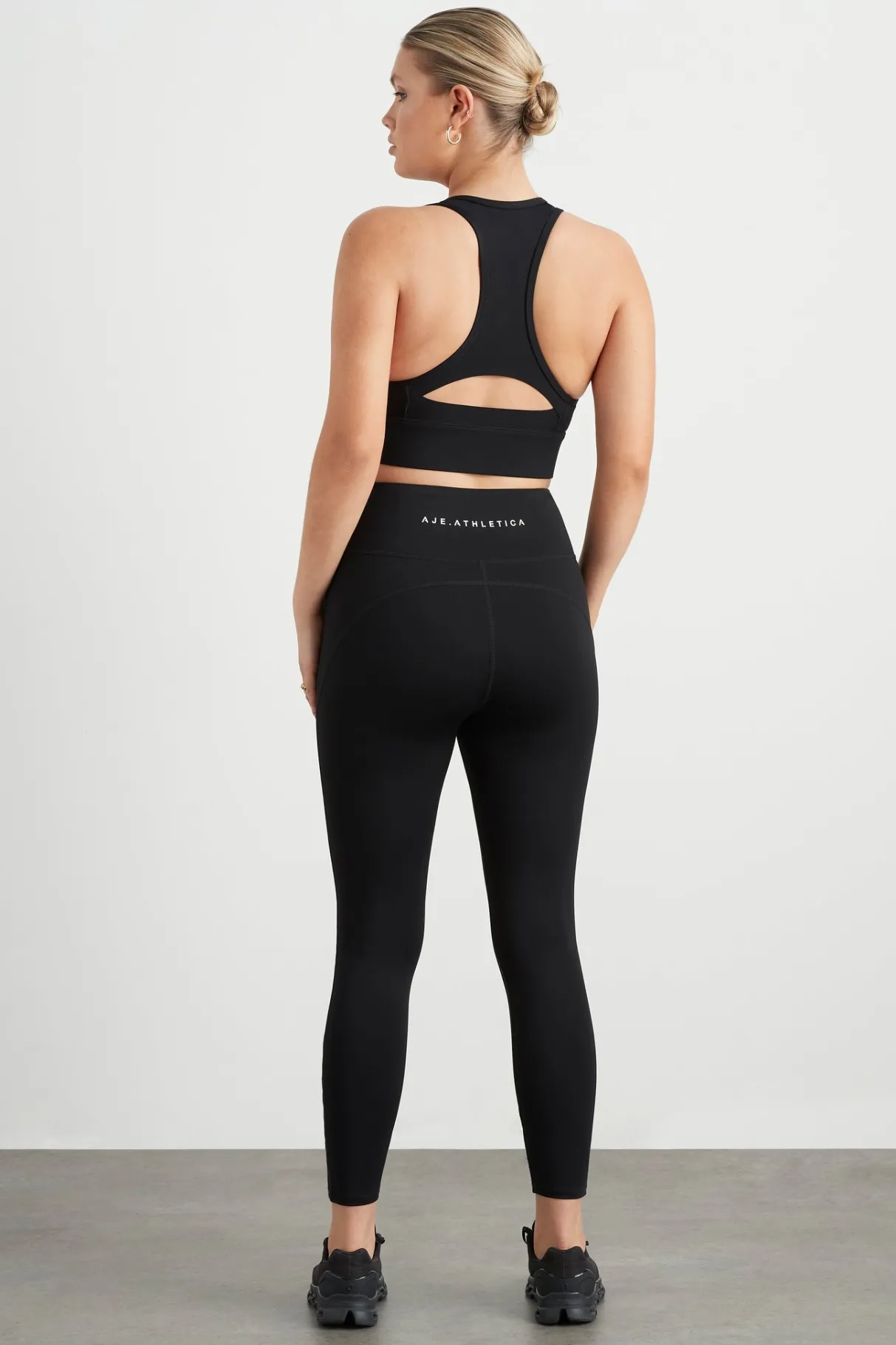 quilted_zip_front_bra__10-1.webp Store Aje ATHLETICA Quilted Zip Front Bra 329 Black/White