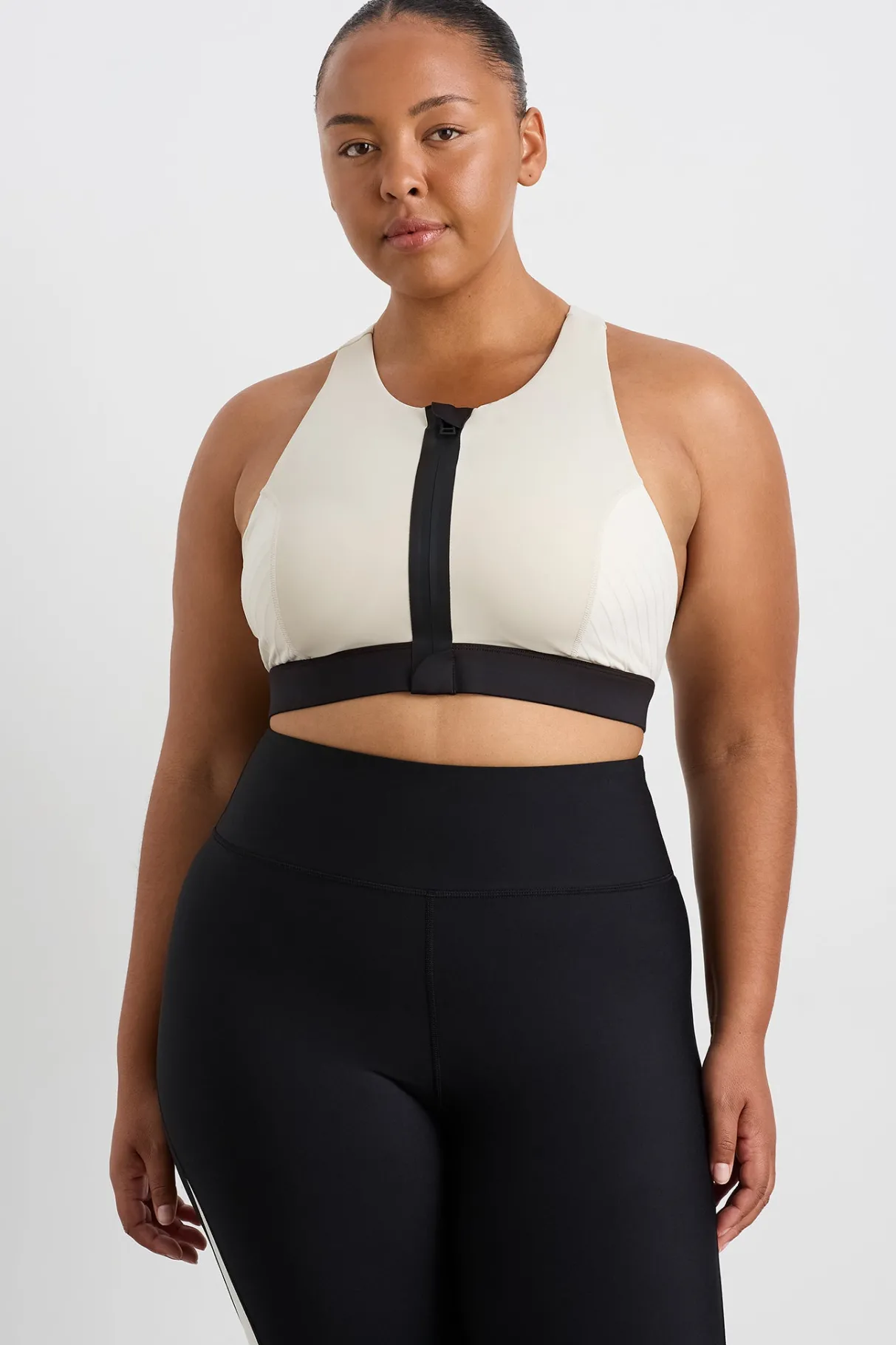 quilted_zip_front_bra__10.webp New Aje ATHLETICA Quilted Zip Front Bra 304 Moonstone Grey / Ecru / Black
