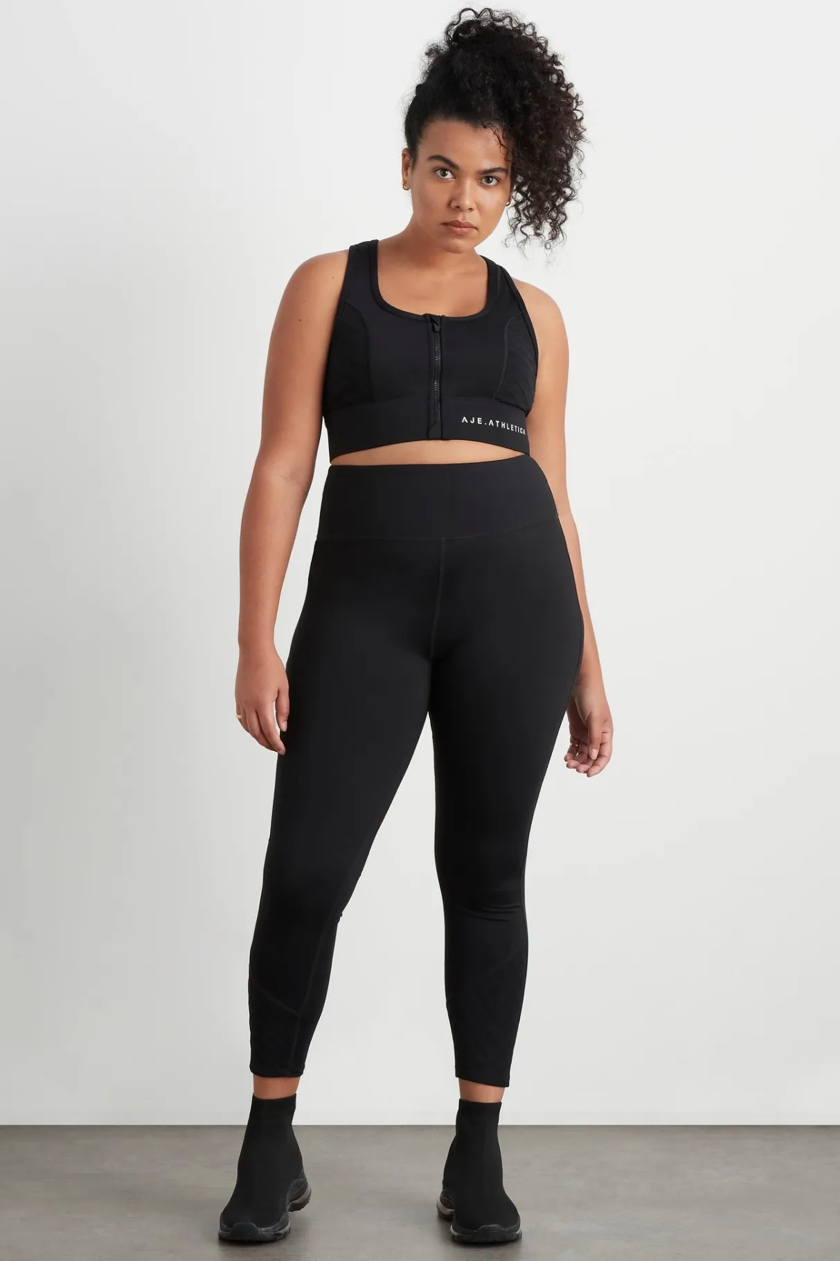 quilted_zip_front_bra__12-1.webp Store Aje ATHLETICA Quilted Zip Front Bra 329 Black/White