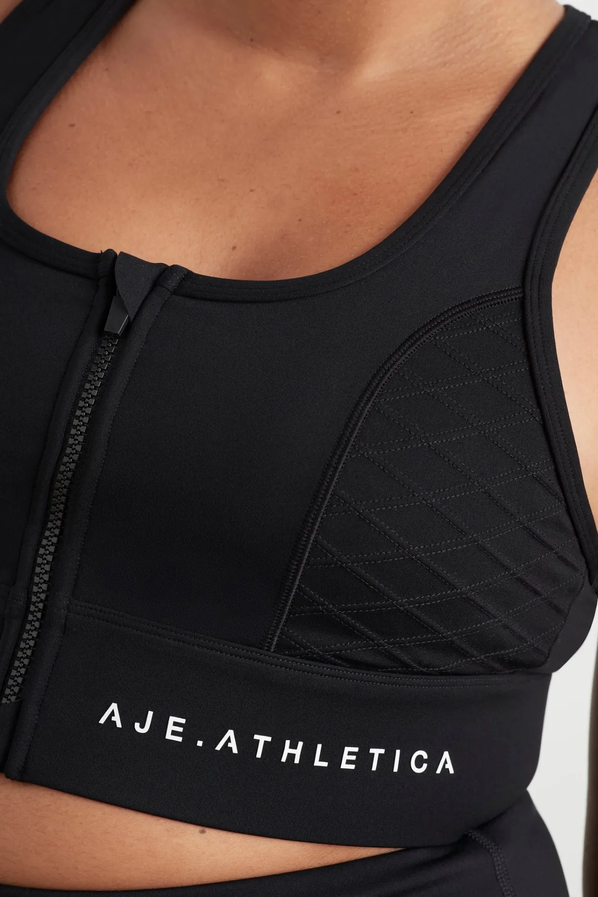 quilted_zip_front_bra__13-1.webp Store Aje ATHLETICA Quilted Zip Front Bra 329 Black/White