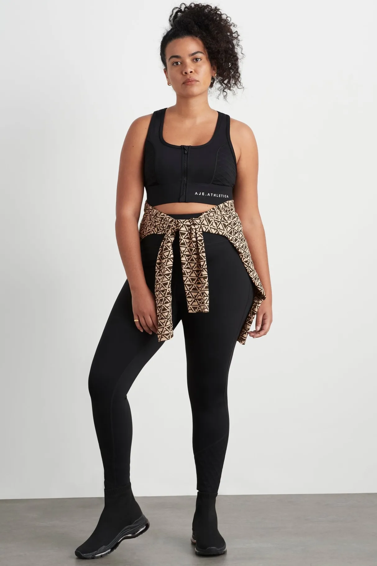 quilted_zip_front_bra__15.webp Store Aje ATHLETICA Quilted Zip Front Bra 329 Black/White
