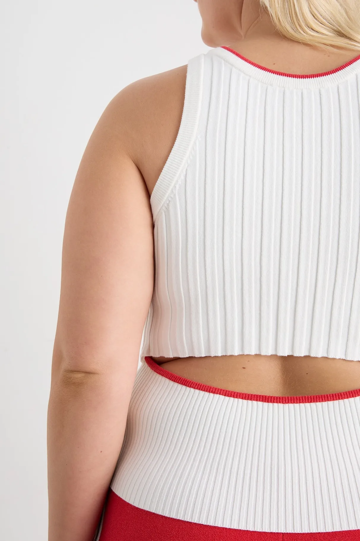 racer_split_knit_top__12-3.webp New Aje ATHLETICA Racer Split Knit Top 107 White / Passionate Red
