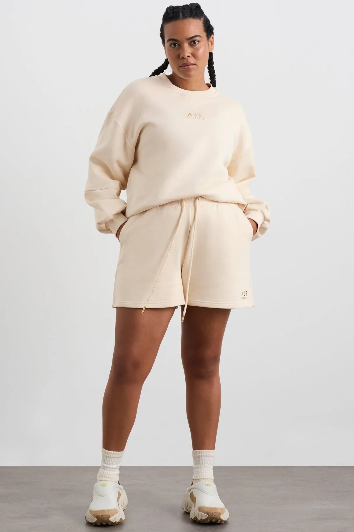 relaxed_logo_crew_jumper__6.webp Fashion Aje ATHLETICA Relaxed Logo Crew Jumper 417 Rice White