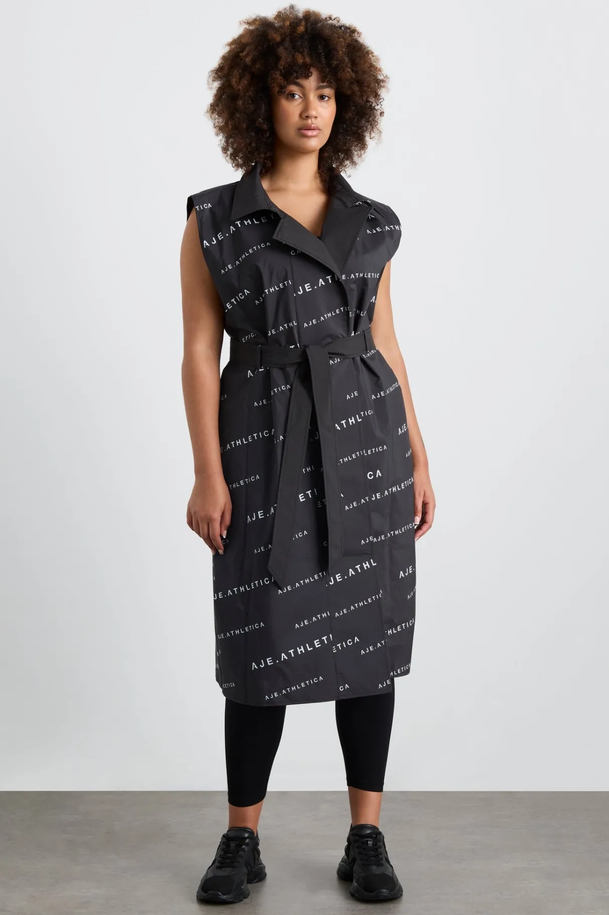 reversible_sleeveless_trench__14.webp Hot Aje ATHLETICA Reversible Sleeveless Trench 703 Black