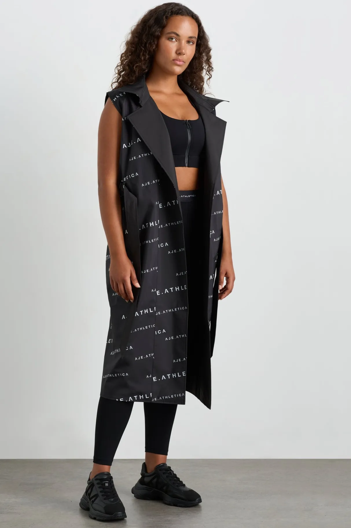 reversible_sleeveless_trench__7.webp Hot Aje ATHLETICA Reversible Sleeveless Trench 703 Black