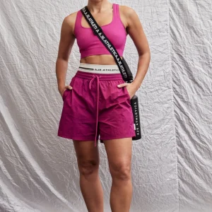 Hot Aje ATHLETICA Seamless Crop 331 Power Pink