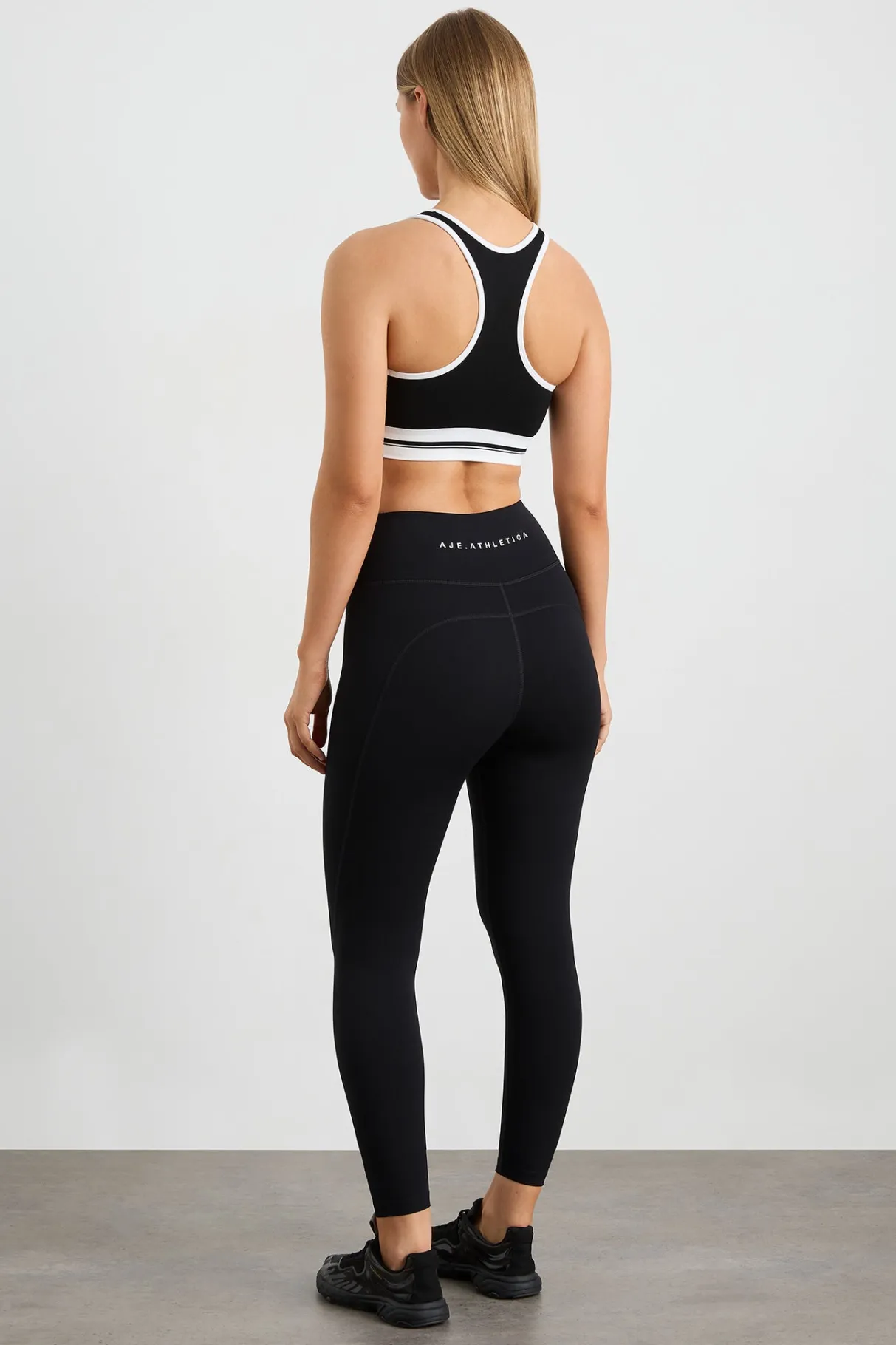 seamless_crop_top__5.webp Sale Aje ATHLETICA Seamless Crop Top 331 Black