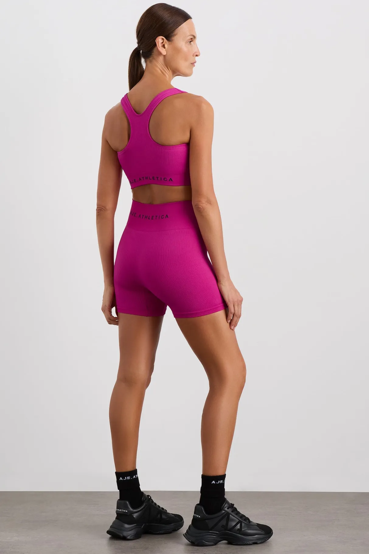seamless_mid_length_short__4.webp Flash Sale Aje ATHLETICA Seamless Mid Length Short 624 Power Pink