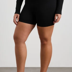 Flash Sale Aje ATHLETICA Seamless Short 601 Black