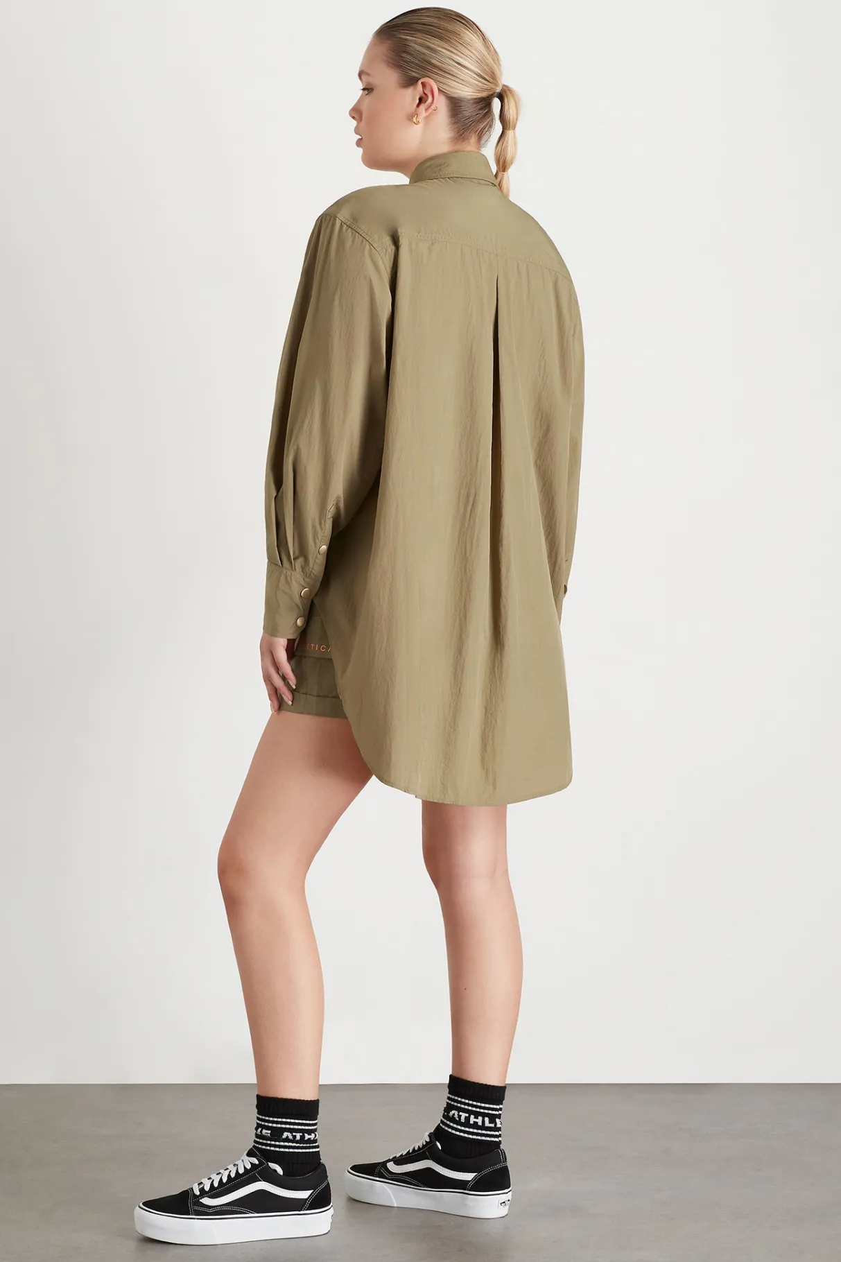side_split_windbreaker_shirt__11-5.webp Cheap Aje ATHLETICA Side Split Windbreaker Shirt 406 Soft Khaki