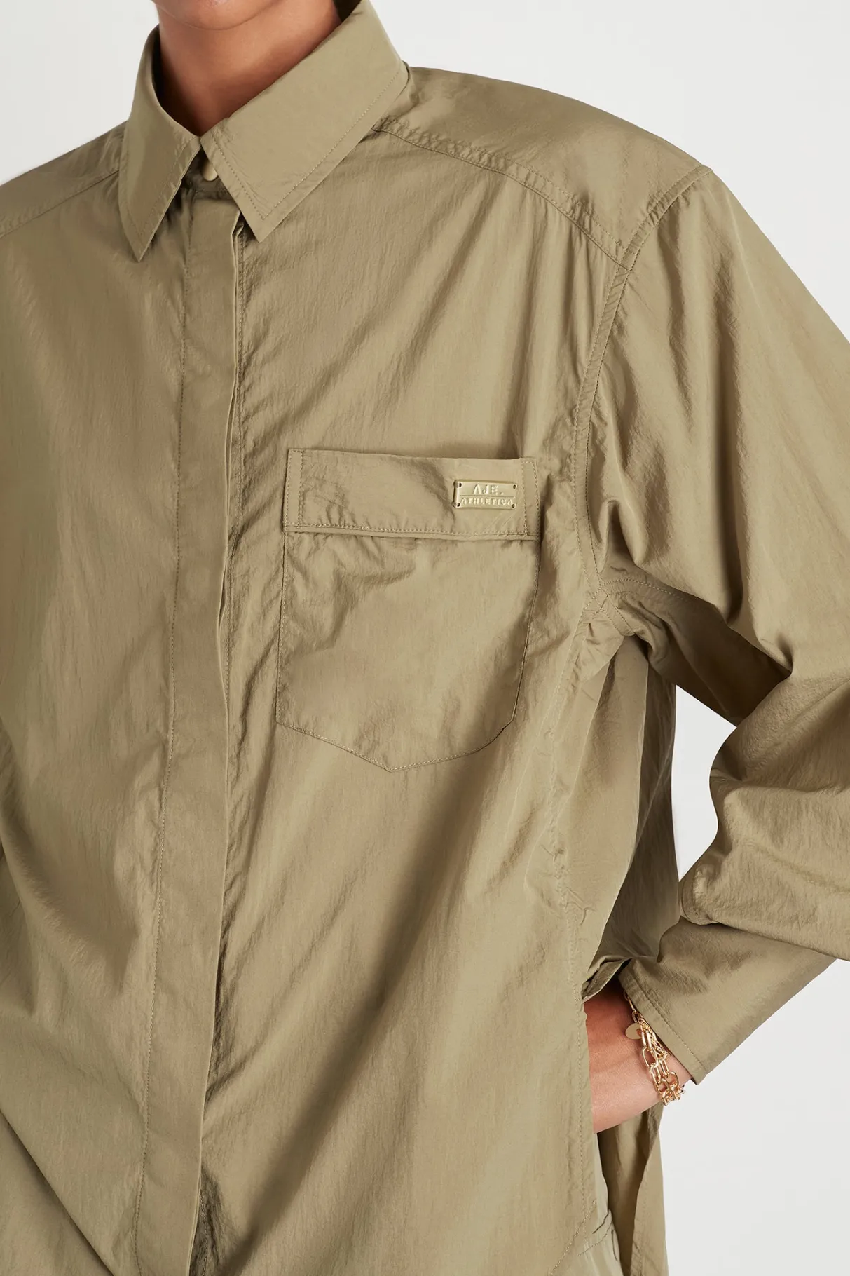 side_split_windbreaker_shirt__3-5.webp Cheap Aje ATHLETICA Side Split Windbreaker Shirt 406 Soft Khaki