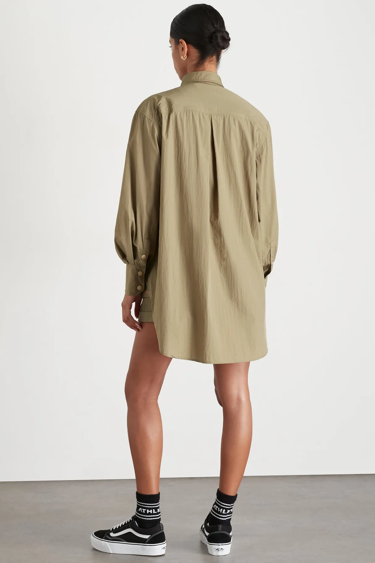 side_split_windbreaker_shirt__6-5.webp Cheap Aje ATHLETICA Side Split Windbreaker Shirt 406 Soft Khaki